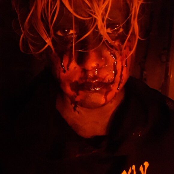 Meet your Posher, Jet - Picture 2 of 2